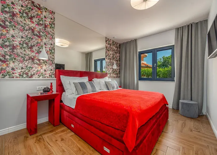 Lorena Dalmacija Zadarvillas * 宁