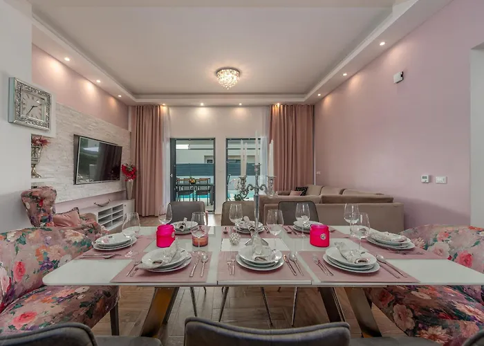 Lorena Dalmacija Zadarvillas