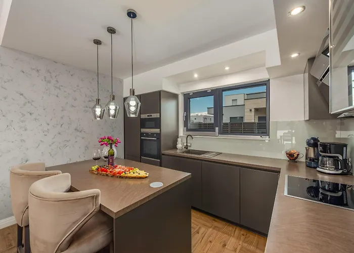 别墅 Lorena Dalmacija Zadarvillas *