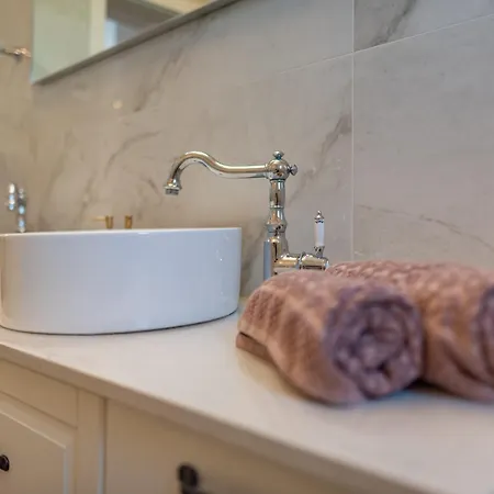 Lorena Dalmacija Zadarvillas Nin