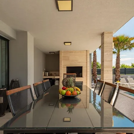 Lorena Dalmacija Zadarvillas