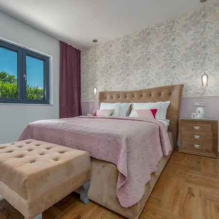 Villa Lorena Dalmacija Zadarvillas