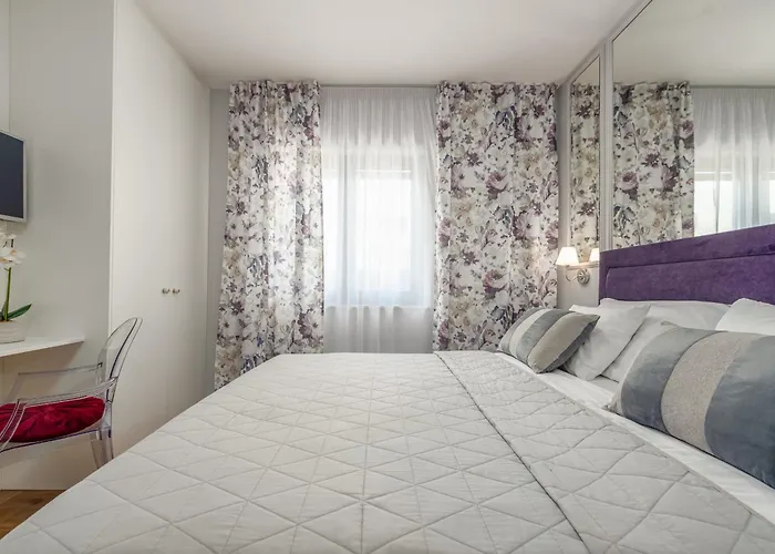 Villa Lorena Dalmacija Zadarvillas *